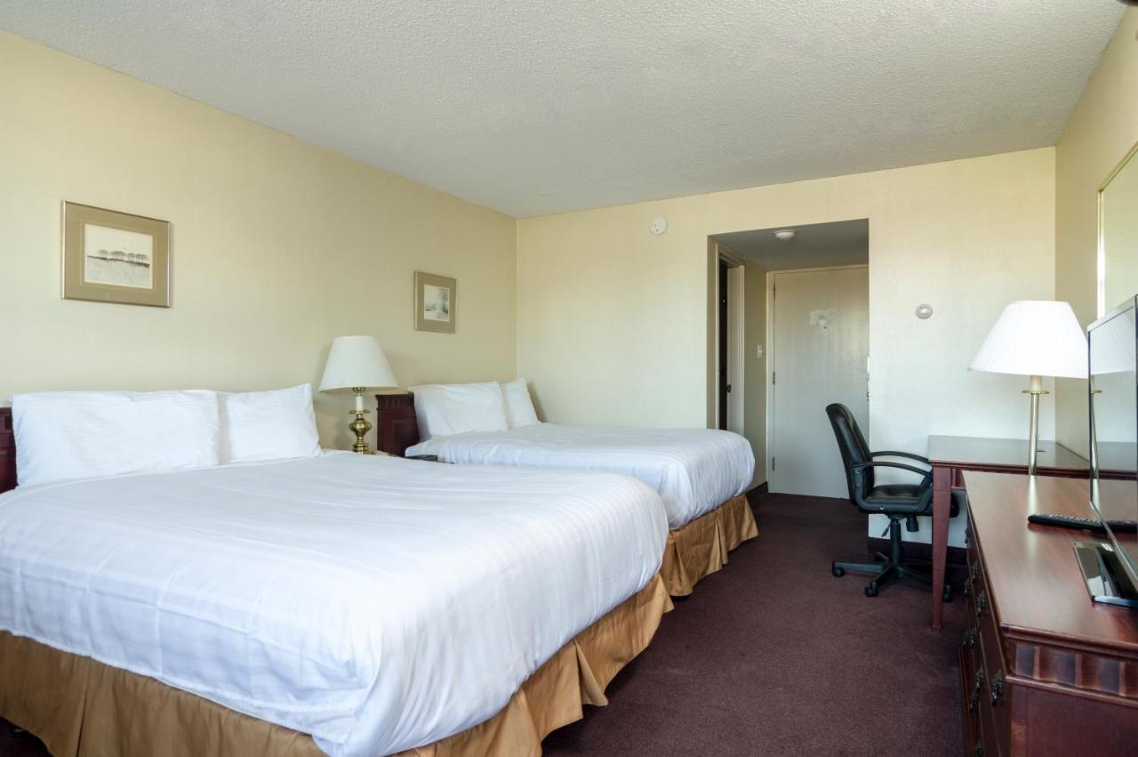 Irving West Hotel Gander Zewnętrze zdjęcie